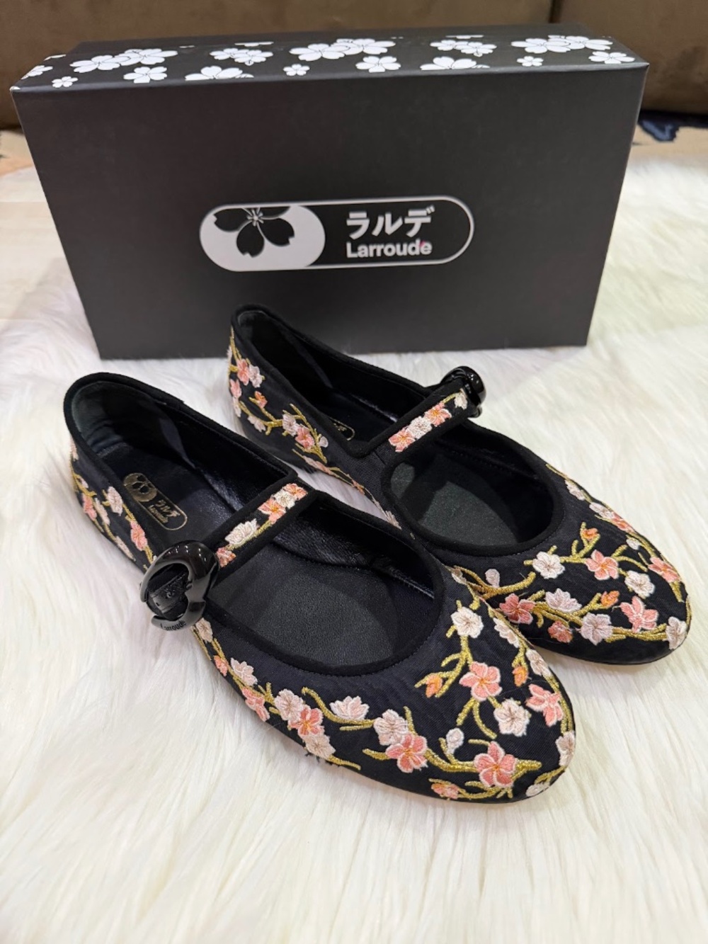 Larroudé Verona Floral Embroidered Mary Jane Ballet Flats Black Size 8
